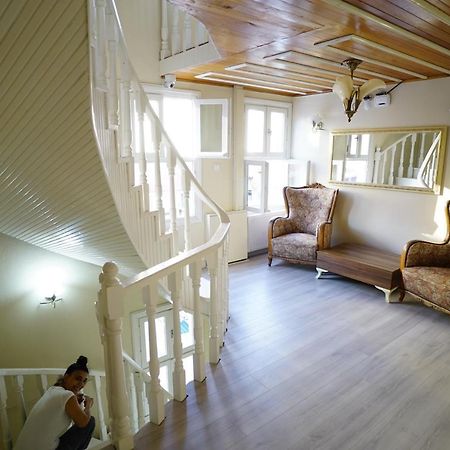 Lafontaine Konak Otel Mudanya Eksteriør billede